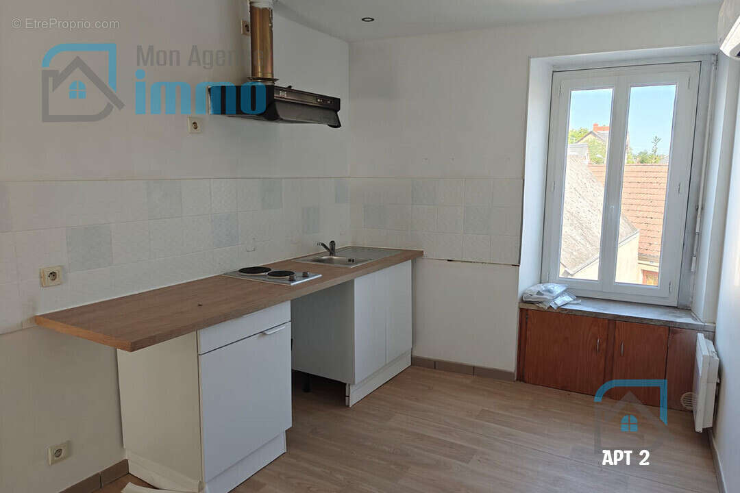 Appartement à MEHUN-SUR-YEVRE