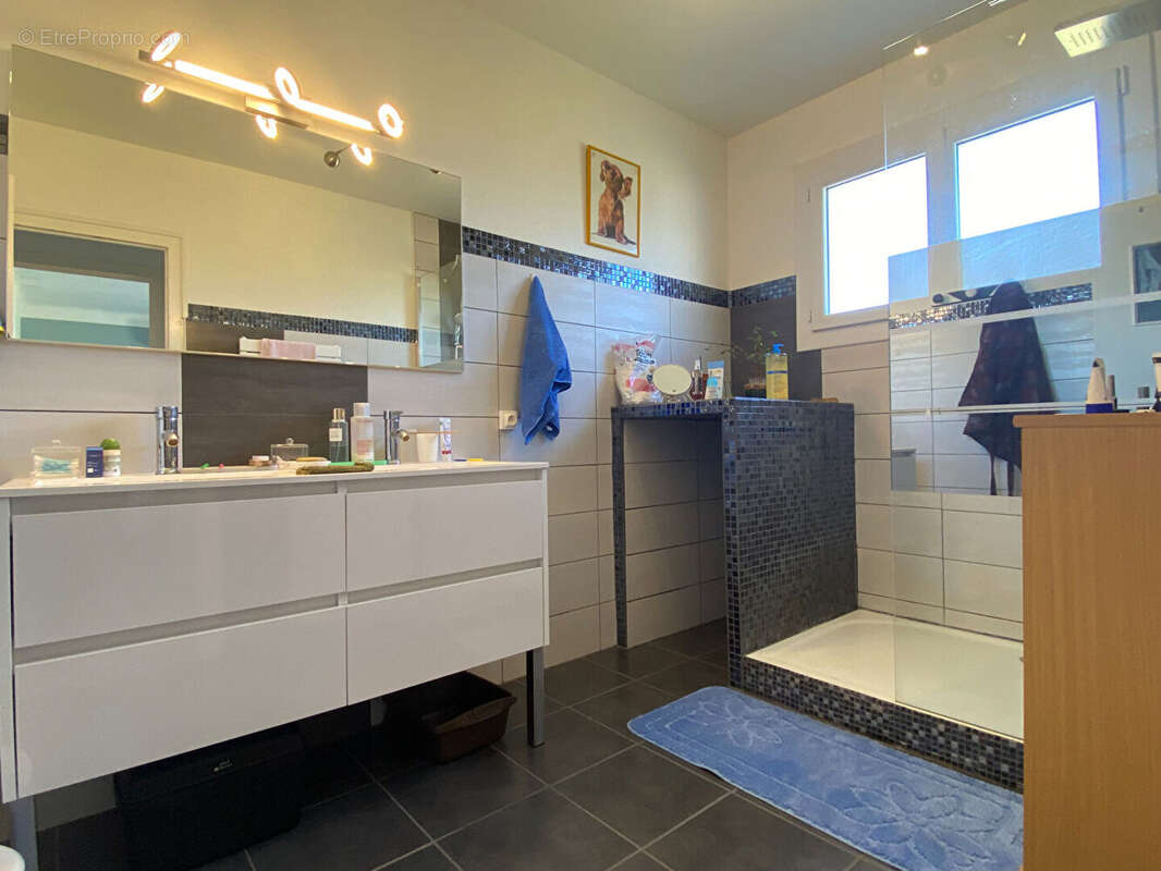 Maison à RION-DES-LANDES