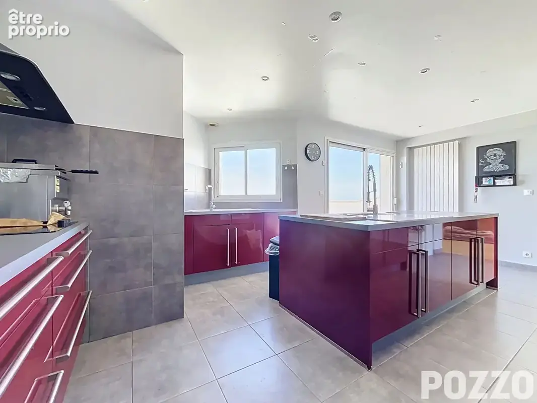 Maison Saint Martin De Brehal 6 pièces 160 m2 - photo 5
