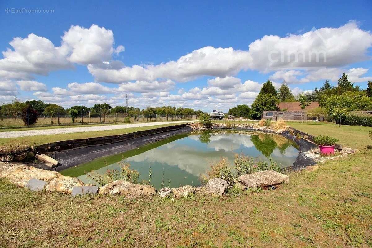 Maison à SAVONNIERES