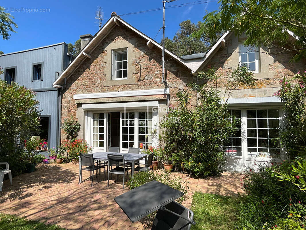 Maison à SAINT-COULOMB