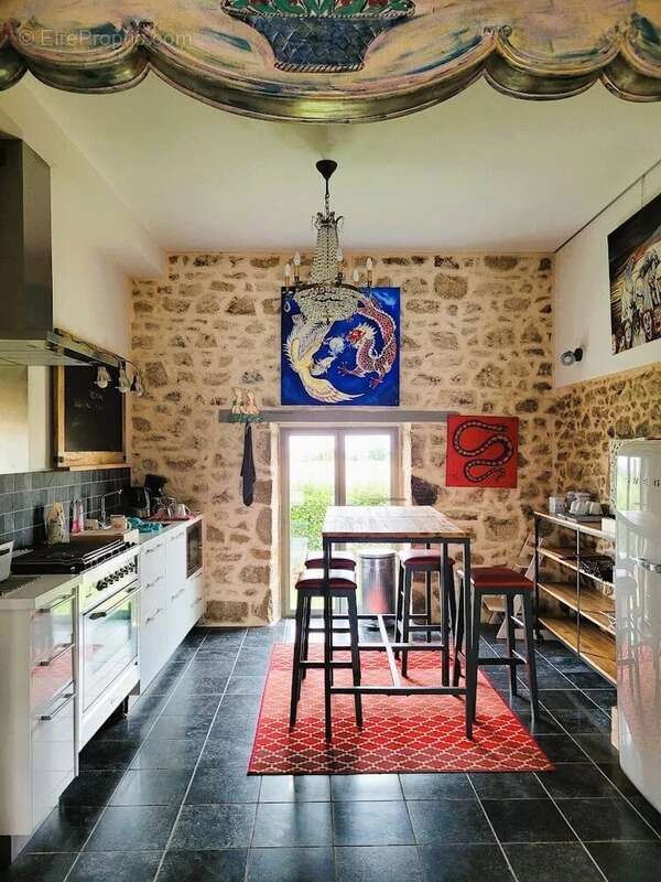 Maison à BEAUNE-D&#039;ALLIER