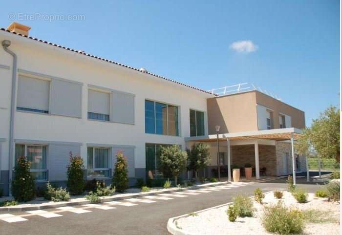 INVESTISSEMENT LOCATIF  ST GEORGES D'ORQUES - Résidence Seniors Notre Dame du Bon Accueil - 6,23%  de rentabilité. - photo 10