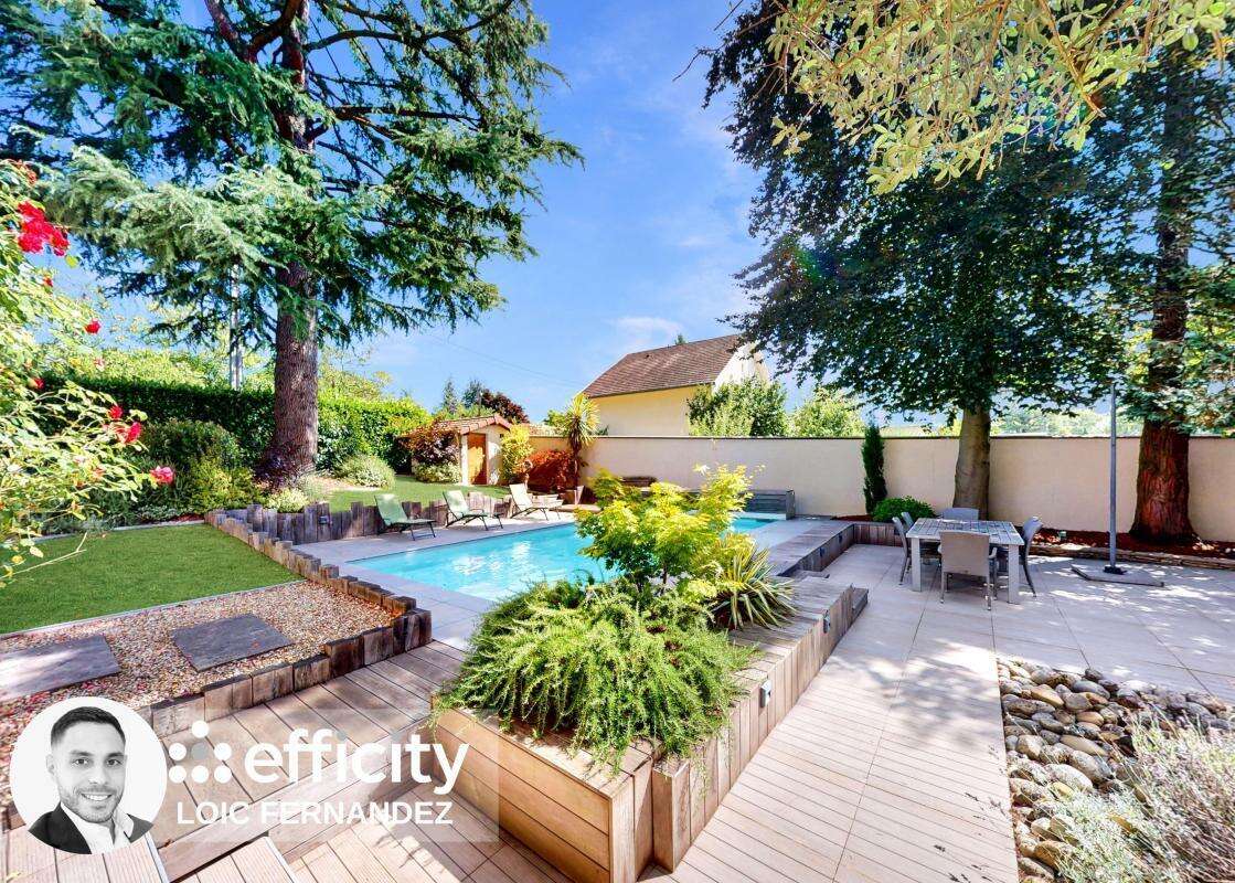 Maison à SAINT-CYR-AU-MONT-D&#039;OR