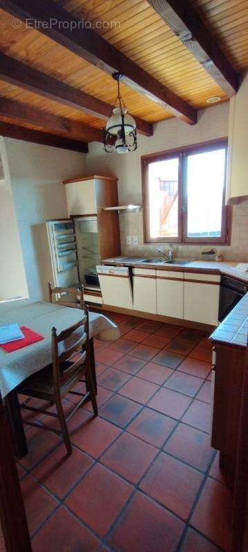 Maison à BIARS-SUR-CERE