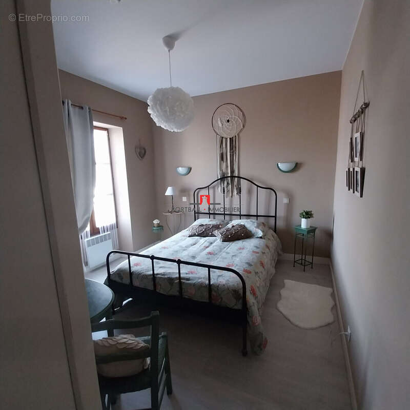 Autre à VENDAYS-MONTALIVET