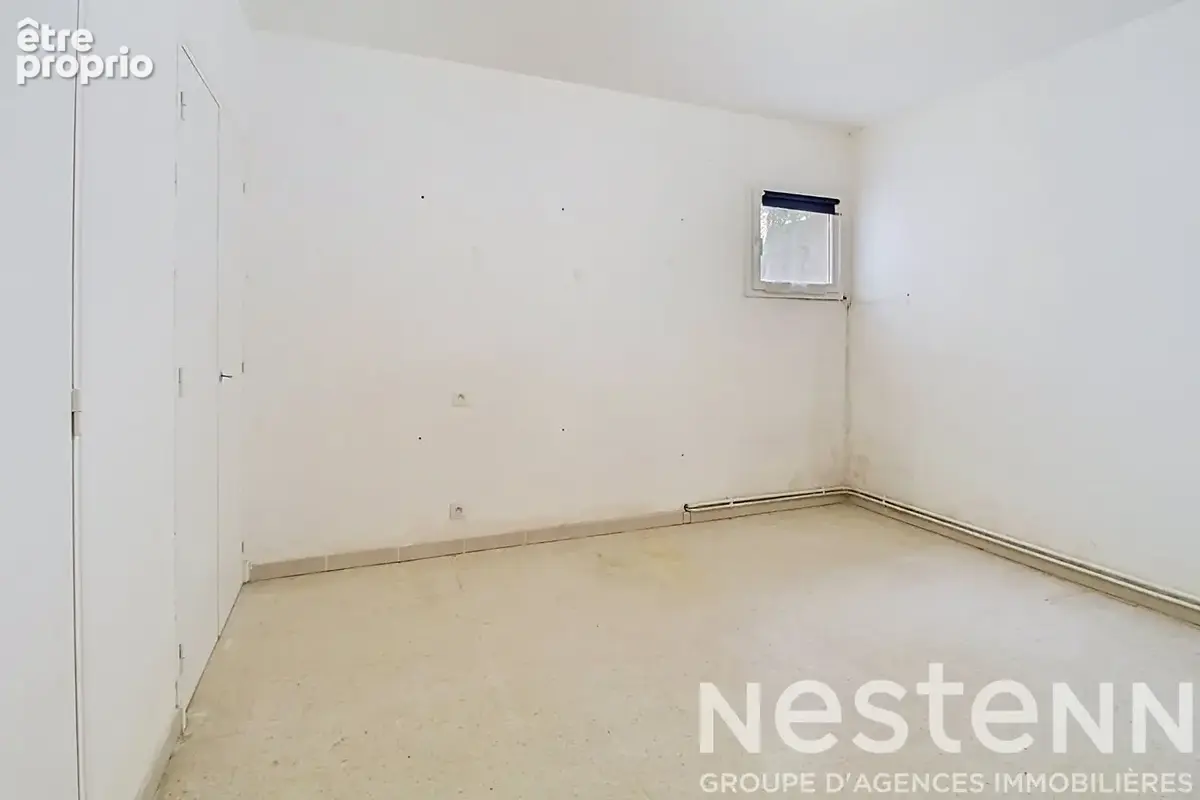 A VENDRE à DRAGUIGNAN - Proche centre-ville, rez-de-villa avec jardin privatif - photo 4
