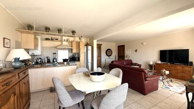 Appartement à CHATEAURENARD