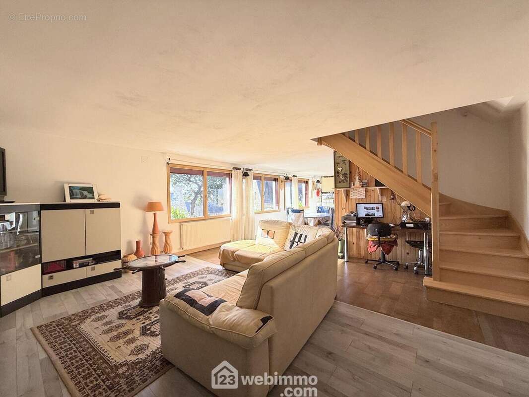 Maison 112 m² à Tredrez-Locquemeau  - photo 9