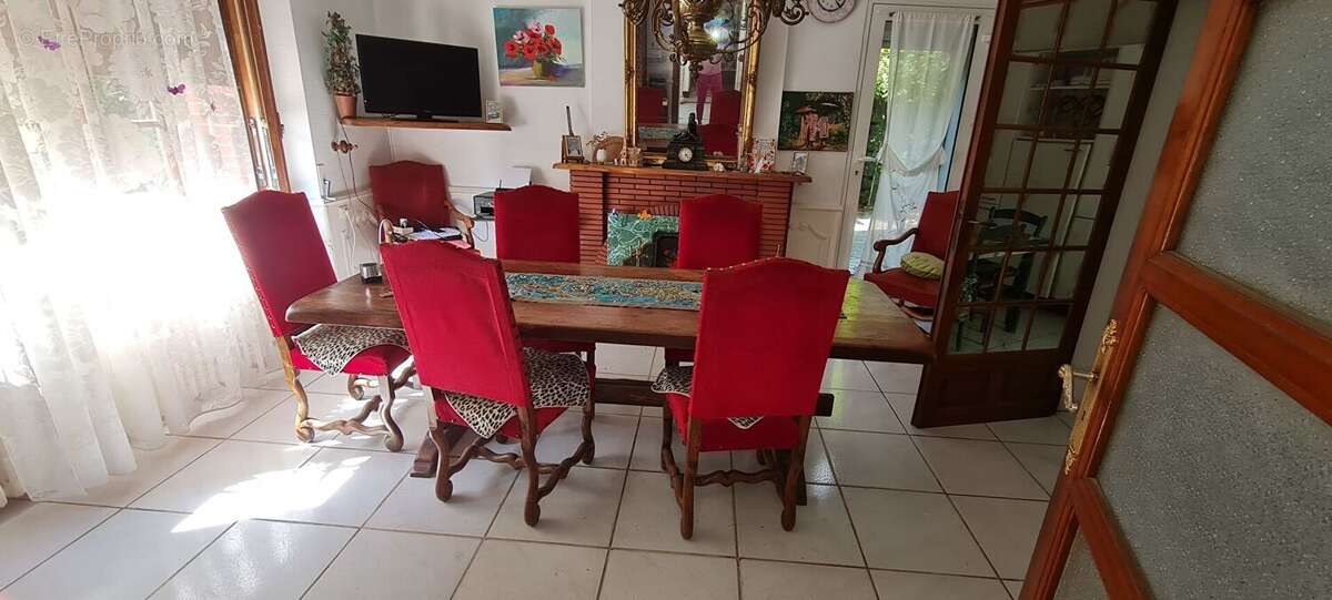 Toulousaine de 206m²avec dépendances sur un terrain de  4h 5900 - photo 2