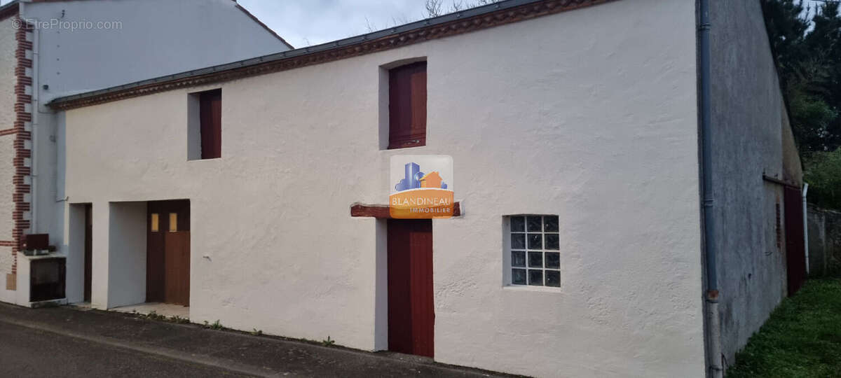 Maison à BOUGUENAIS