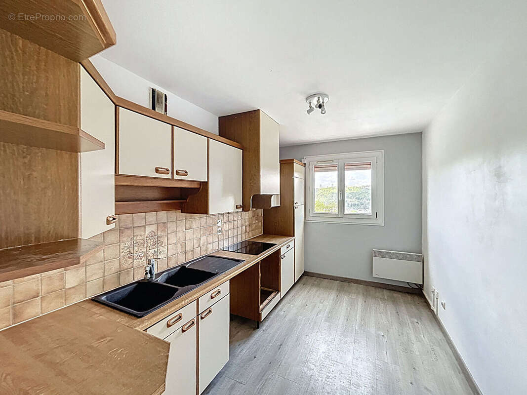 Appartement à DEVILLE-LES-ROUEN