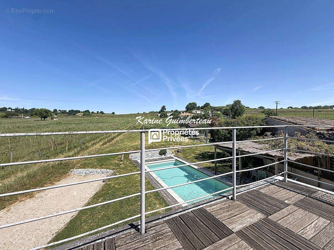 Maison à FRONSAC