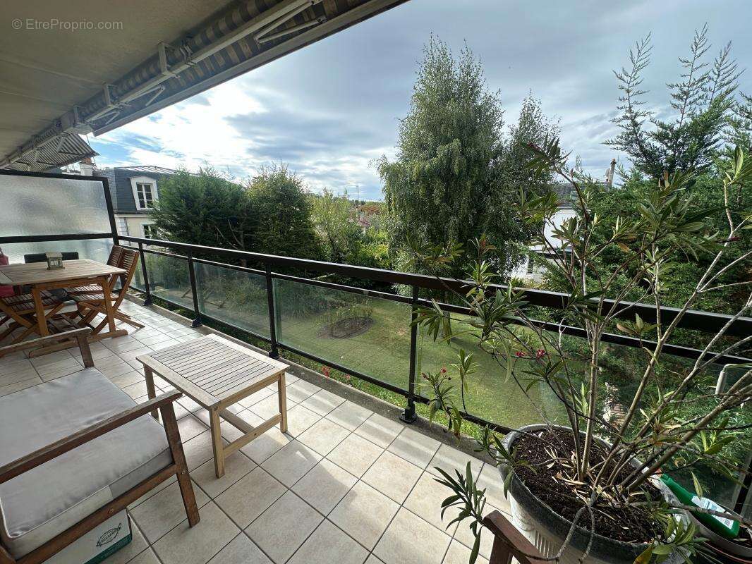 Appartement à SAINT-MAUR-DES-FOSSES