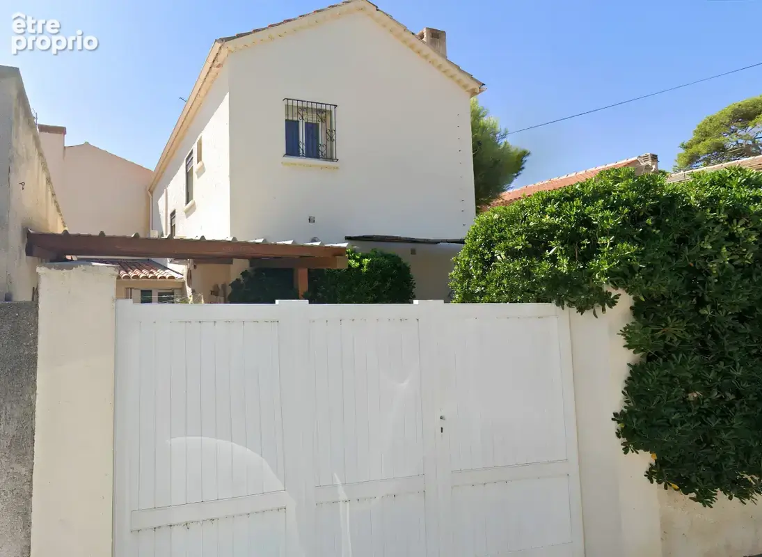 Maison à HYERES