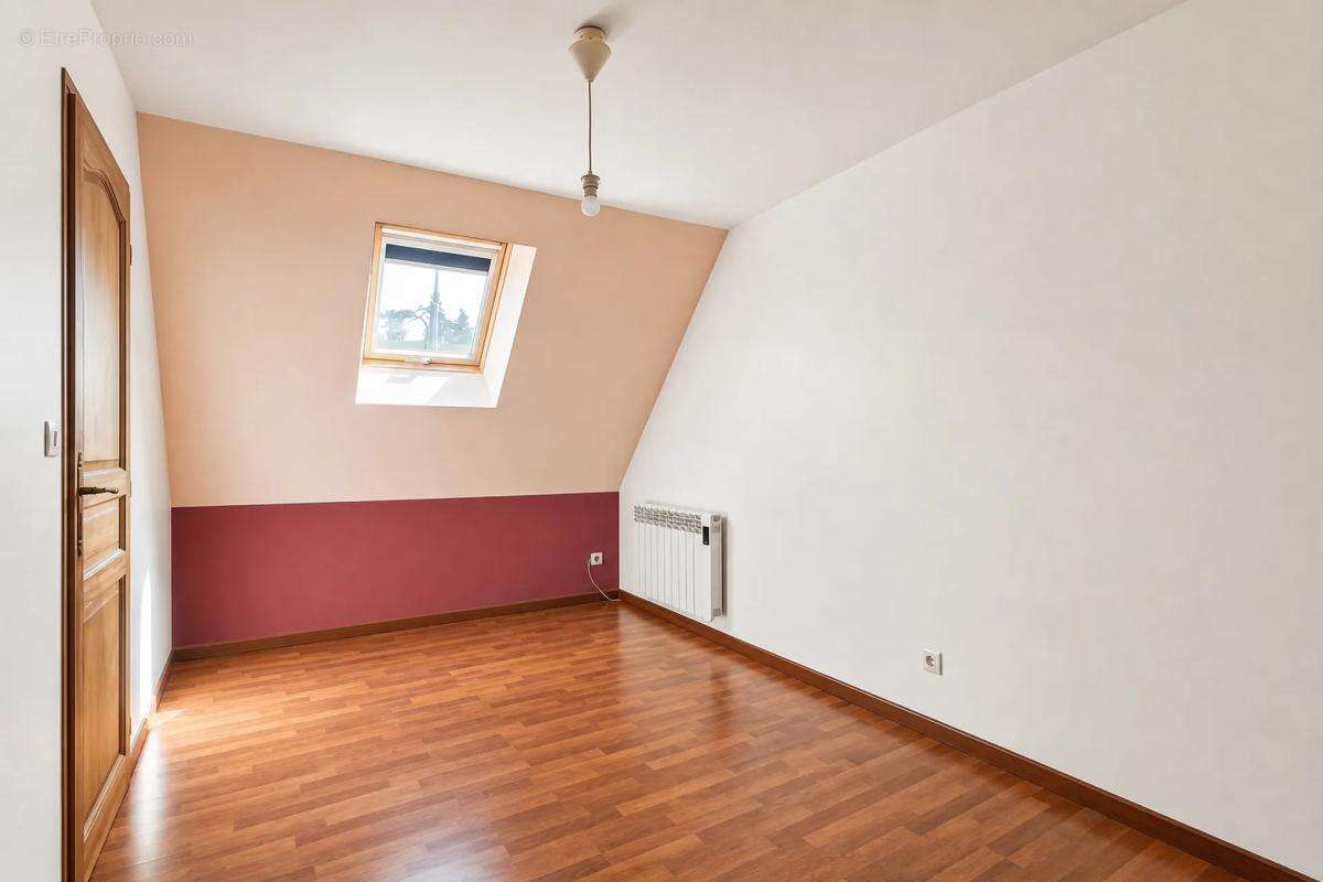 Maison de 4 pièces de 85 m² à Montfort-le-Gesnois - photo 10