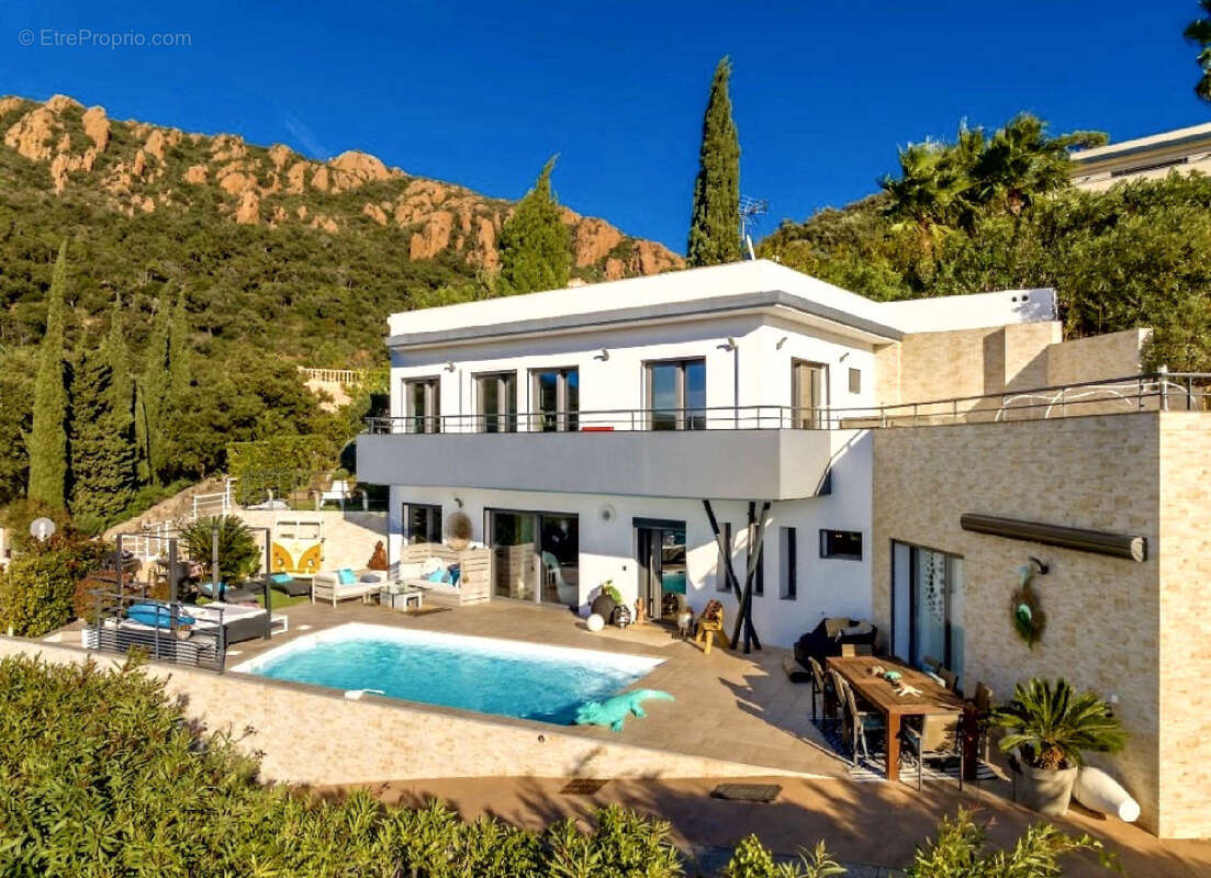 Maison à SAINT-RAPHAEL