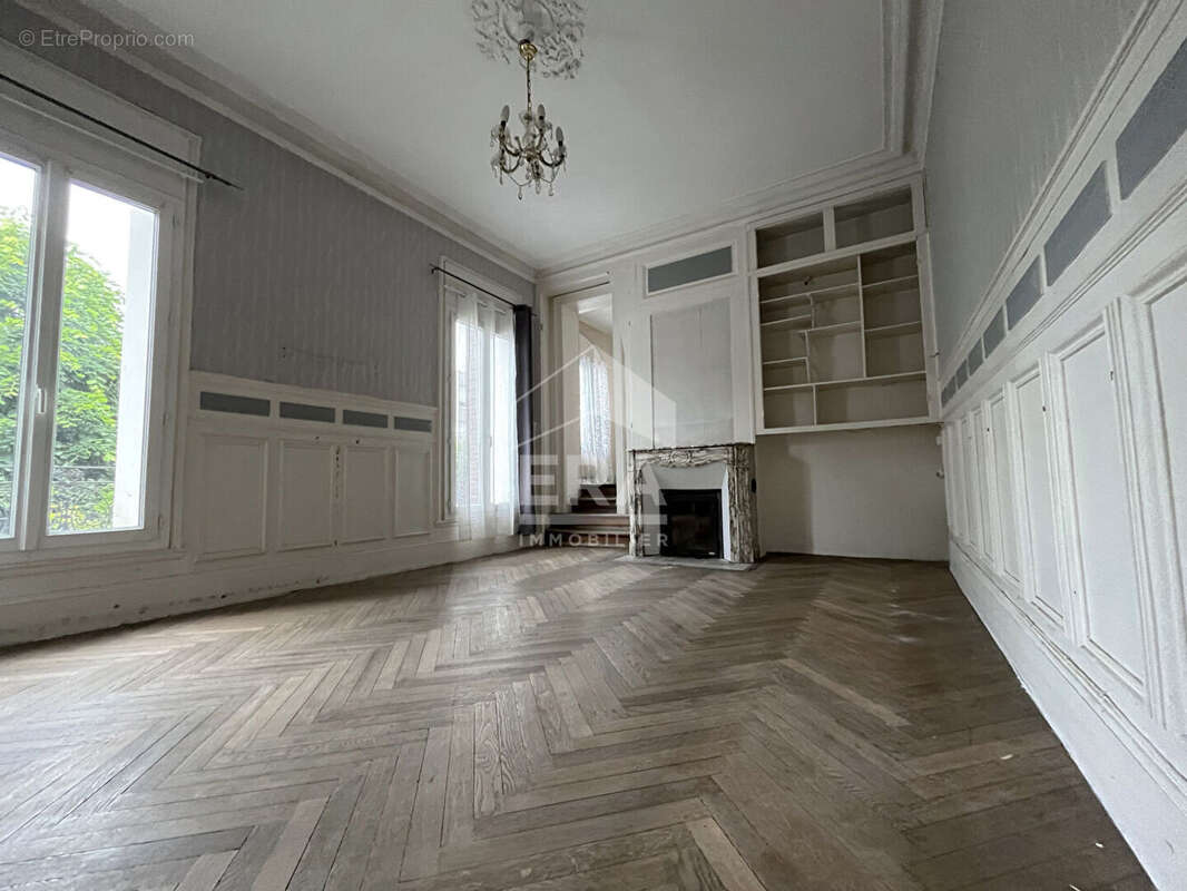 Maison à ELBEUF