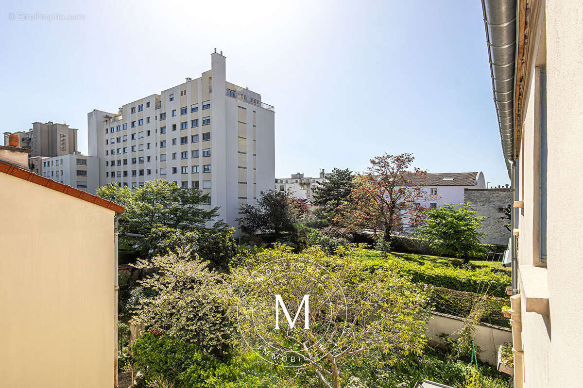 Appartement à MONTROUGE