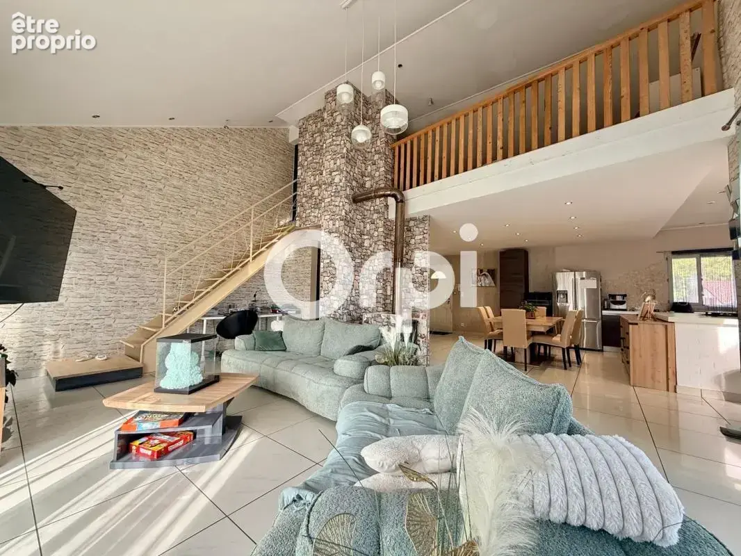 Tencin – duplex de 158 m² avec terrasse, jardin privatif, garage à velo/moto et parking - photo 5
