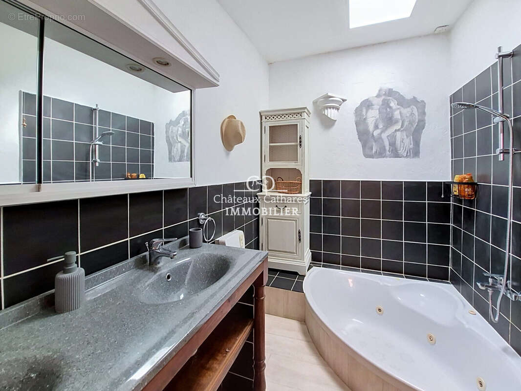 Maison 103 m² à Maury  - photo 9