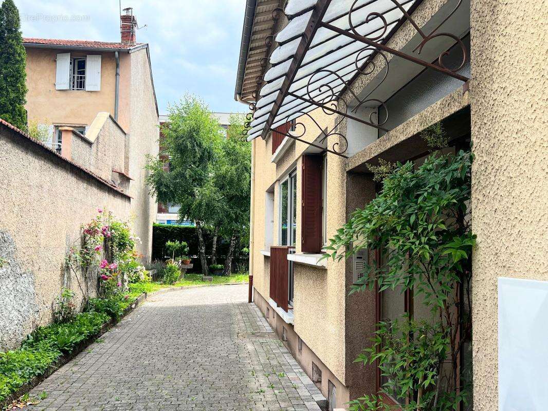 Appartement à FRANCHEVILLE