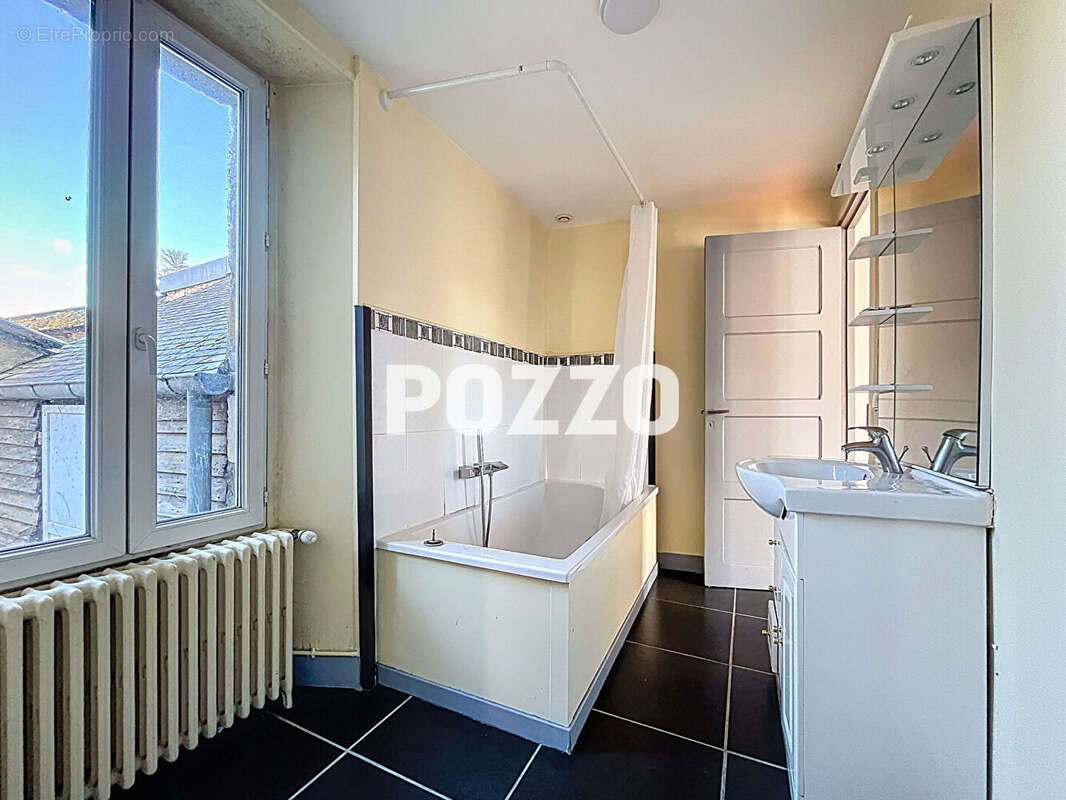 Maison à TORIGNI-SUR-VIRE