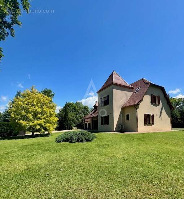 Maison à FIGEAC