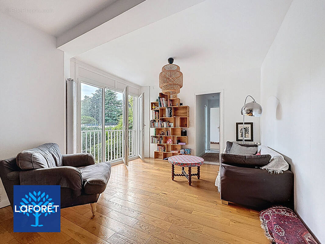 Appartement à FOUGERES