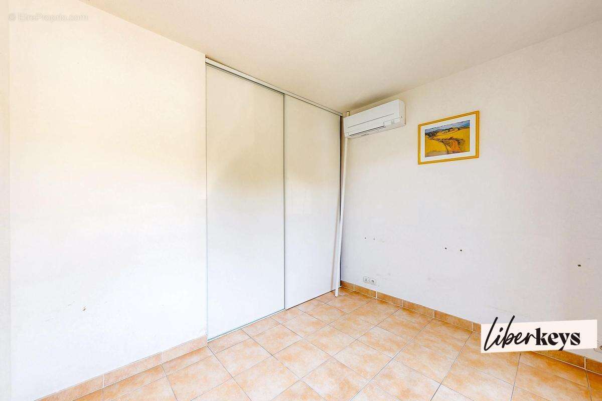 HOMPS : Sublime maison de 40m² avec extérieur vue sur le lac - photo 3