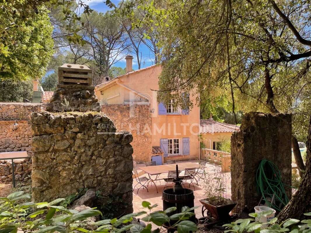 Maison à BRIGNOLES