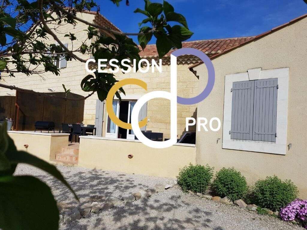 Mas de 250 m² sur 1 200 m² a ceder au sud d'avignon, avec 4 appartements pour locations touristiques - photo 2
