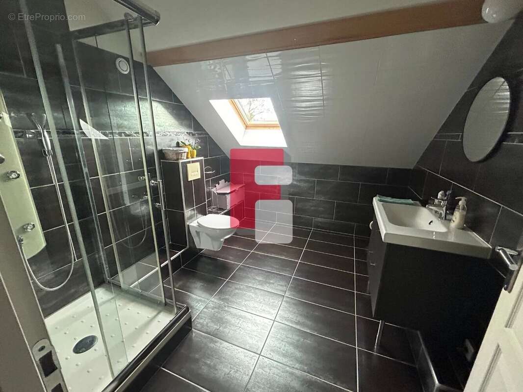 Maison à SAINT-PHAL