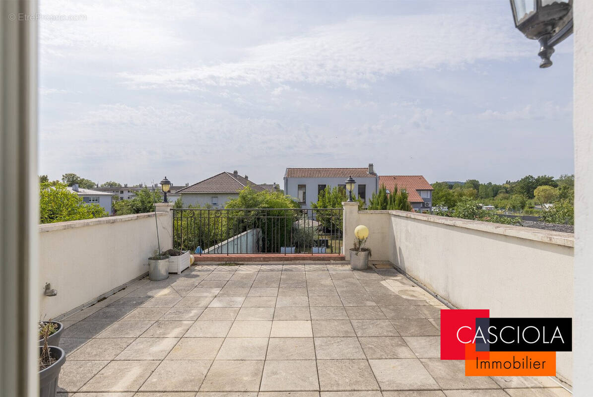 Appartement à MARLY