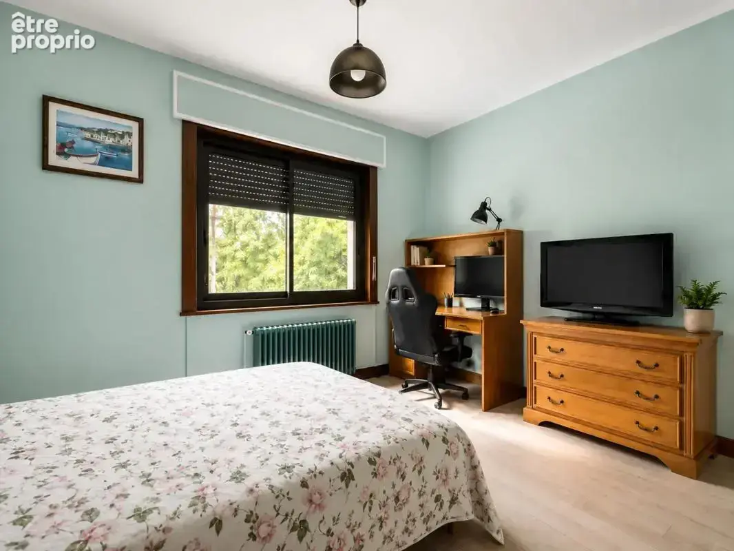 Maison de 9 pièces de 303m² à Guilly - photo 11