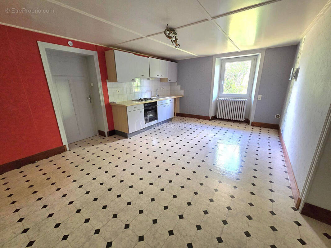 Appartement à MAICHE