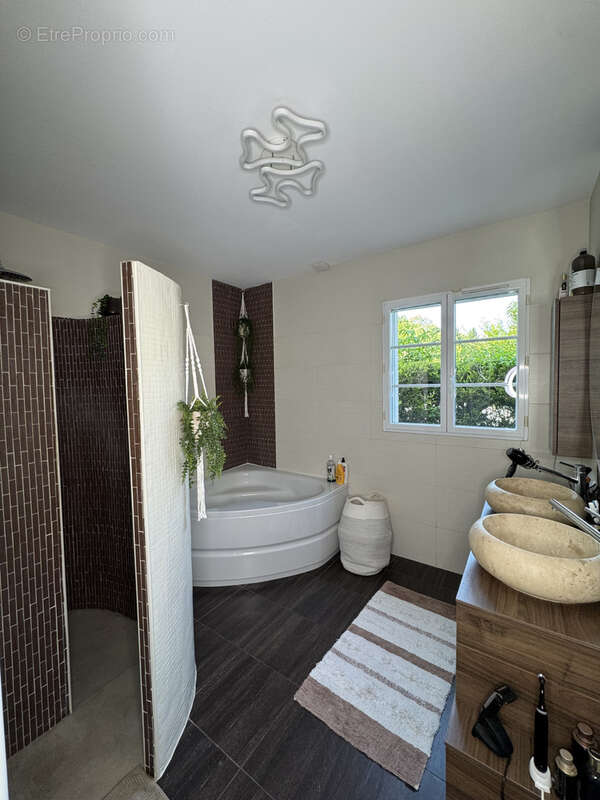 Maison à MEZY-SUR-SEINE