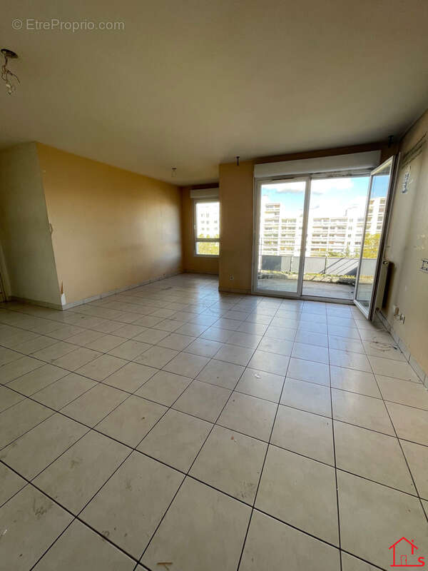 Appartement à LYON-8E