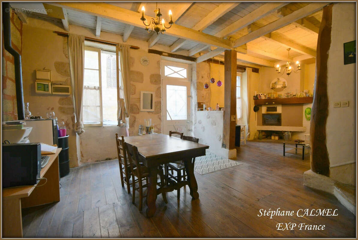 Maison à LAUZUN