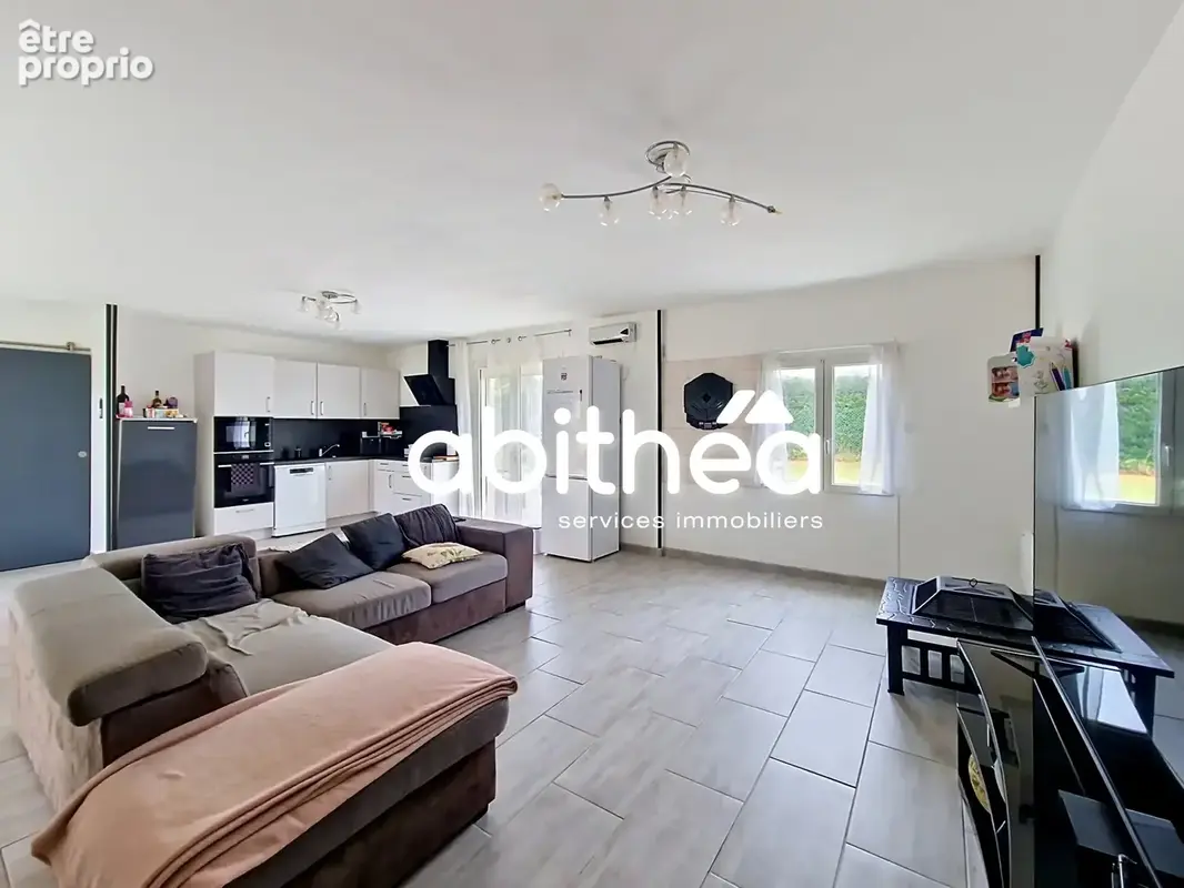 plain pied de 2 chambres  84m2 hab  1050m2 terrain  Saint André de Lidon - photo 8