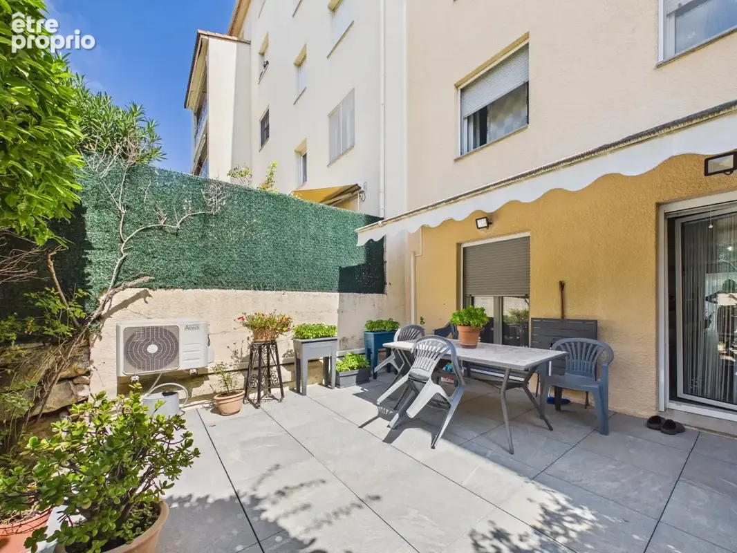 Antibes – 3 pièces 65 m² – piscine, terrasses & garage - photo 9