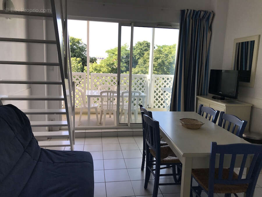 Appartement à FOURAS