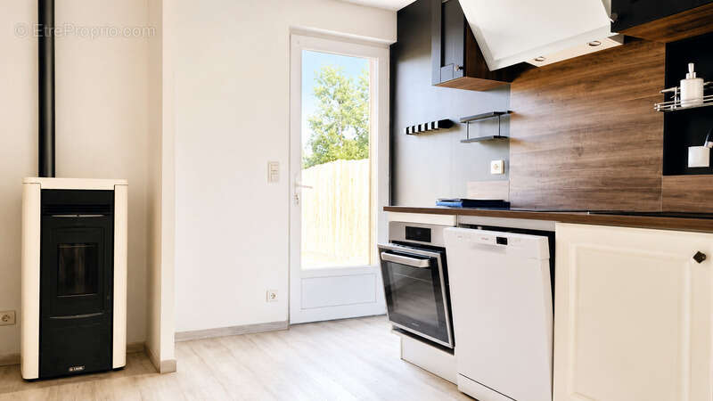 Maison à vendre 3 pièces SAINT PANTALEON DE LARCHE (19) - photo 3