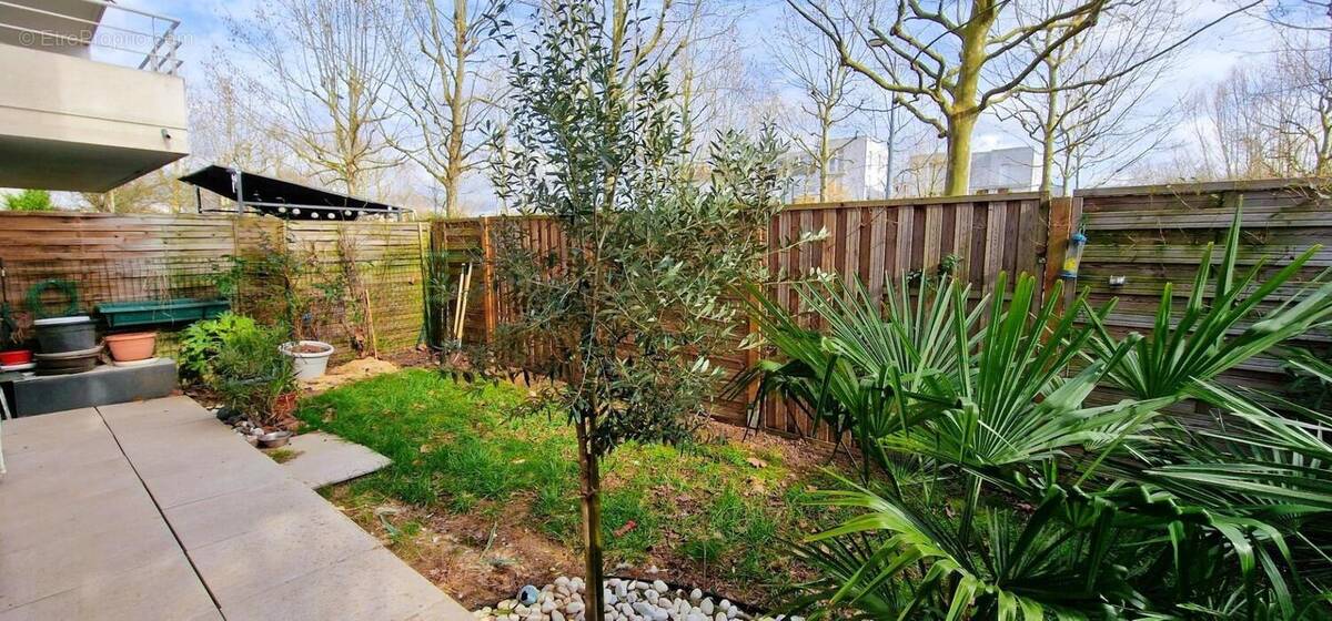 Photo 1 - Appartement à SAINTE-GENEVIEVE-DES-BOIS