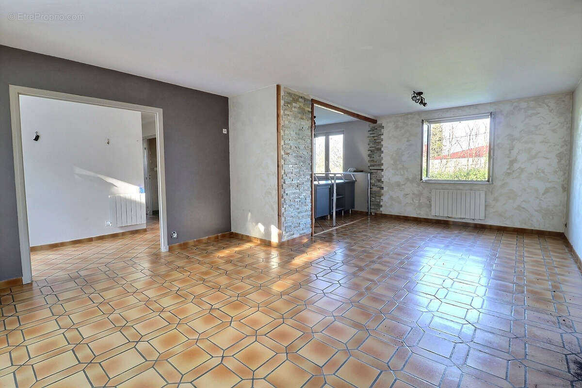 PERREUIL, maison sur sous-sol avec terrain - photo 2