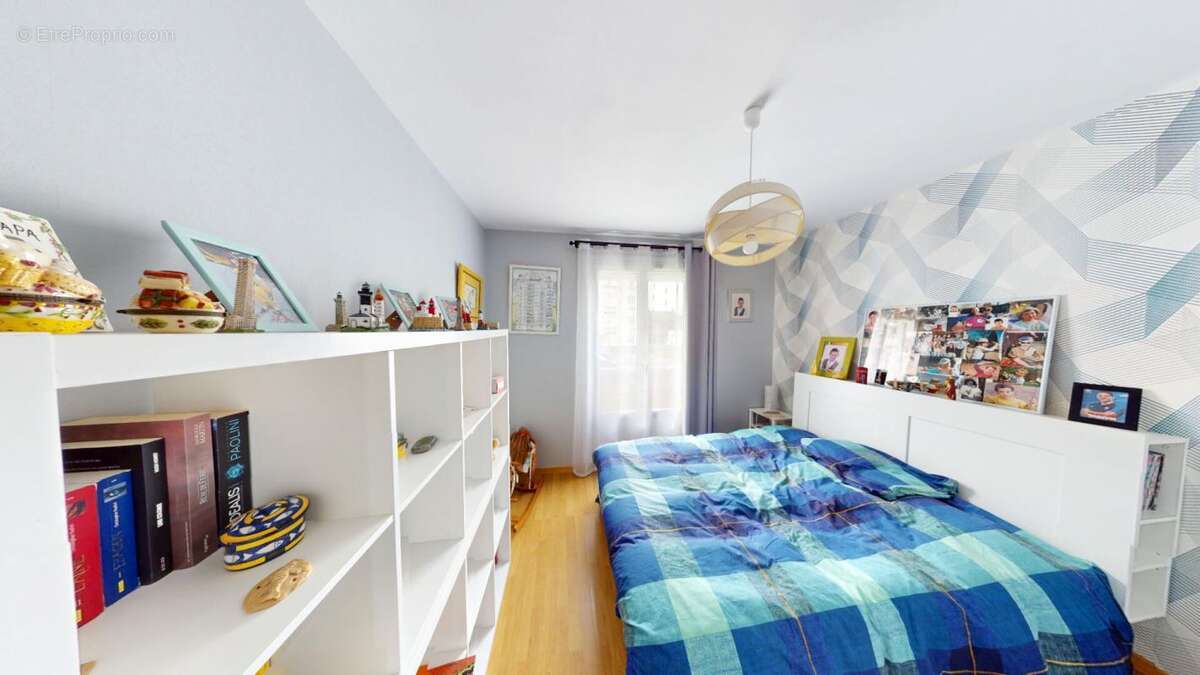 Appartement à SAINT-JEAN-DE-LA-RUELLE