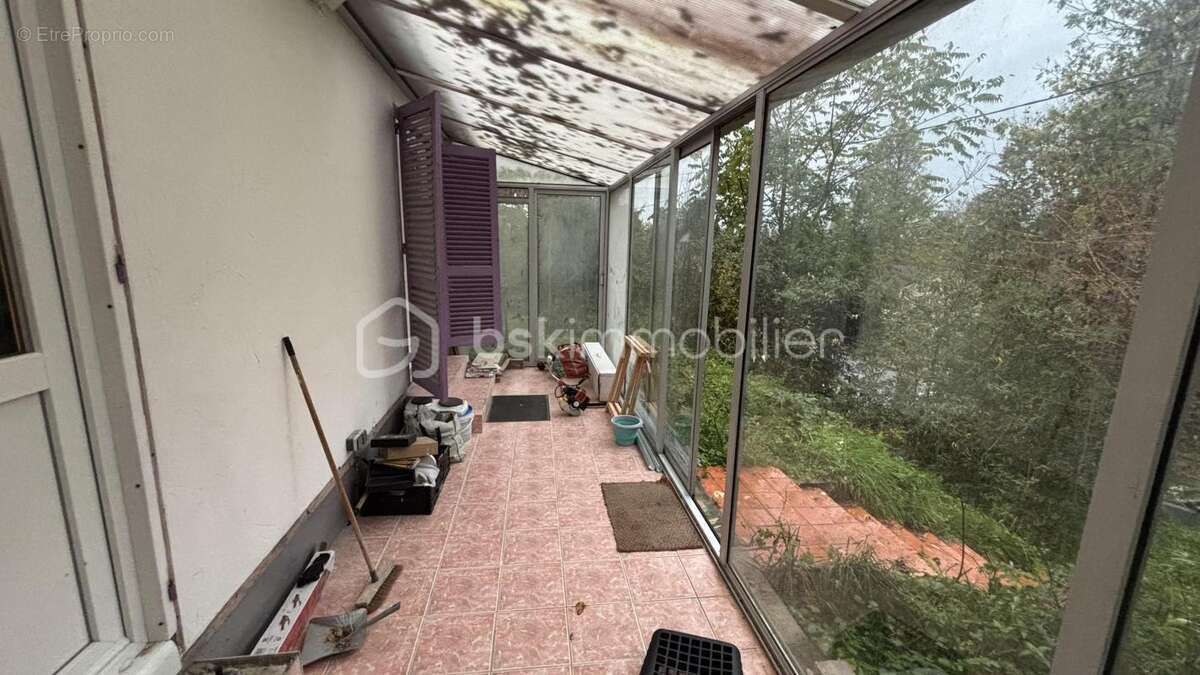 Maison à PONT-SUR-YONNE