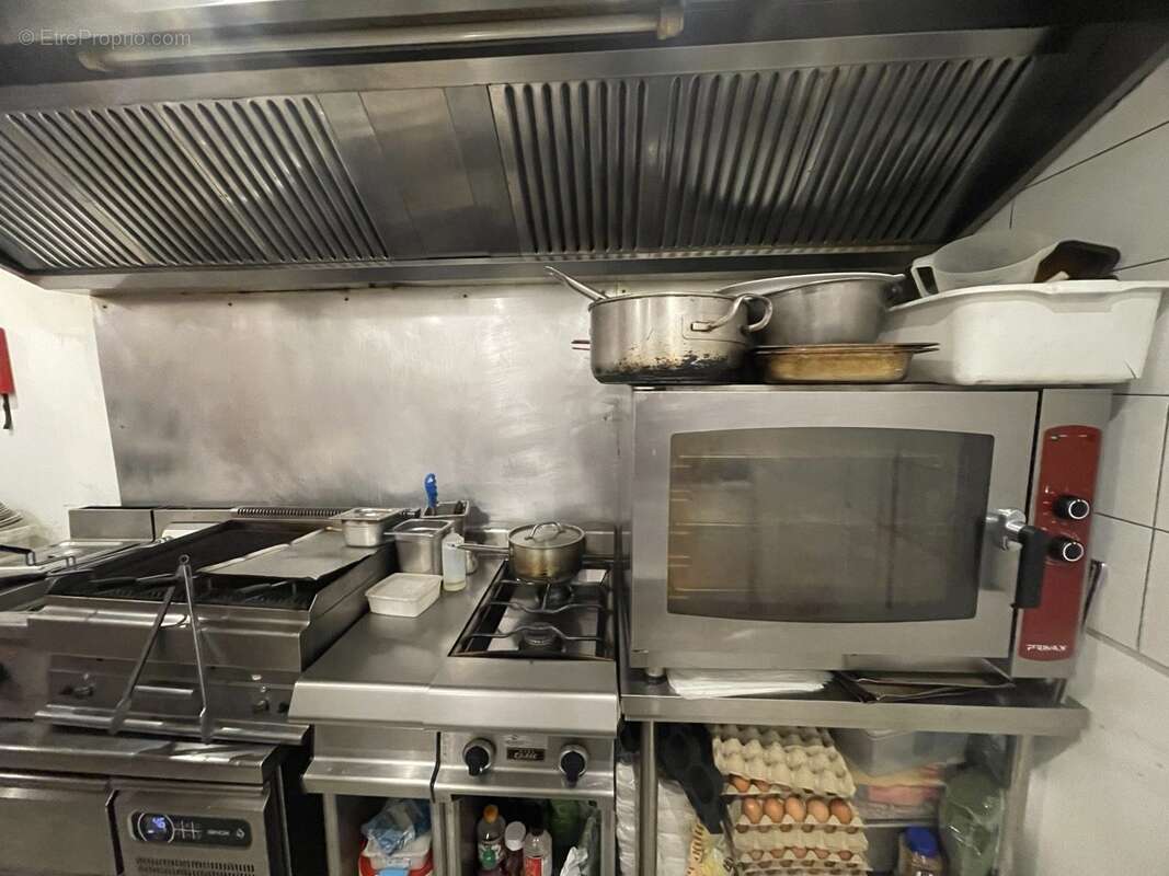Autre à PARIS-3E