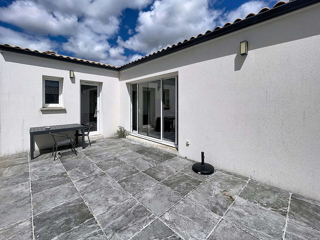 Joli maison de plain pied à Ferrieres - contemporaine - suite parentale - 3 pièces 82.72 m² - photo 11