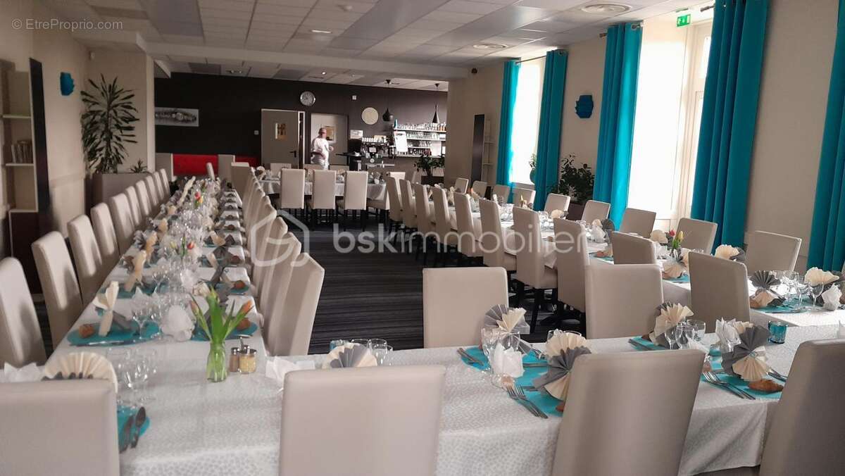 Commerce à LA SELLE-EN-LUITRE